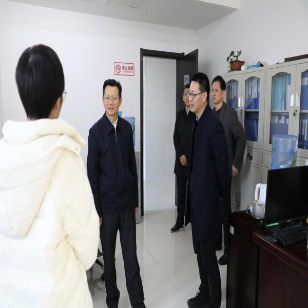 文见宝同志赴市财政局调研财政工作